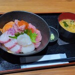 鮮活 喰で!! - ◆「おまかせ丼」