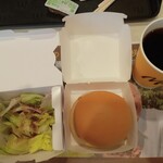 マクドナルド - 朝マック（フィレオフィッシュ、サラダ、ホットコーヒー）