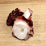 おすし 花富 - 蛸のほうじ茶煮