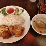 炭火焼タイ料理 THAI THAN - 