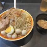 211919356 - ラーメン(豚２枚、半玉子)うずらの玉子