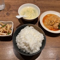 四川料理 龍の子 - 