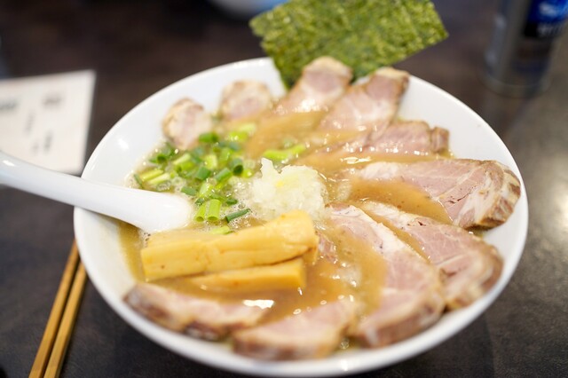 裏メニューのチャーシュートッピング』by onsenmeijn : 麺や 麗