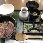 お肉の専門店 スギモト 東京ミッドタウン店 - 