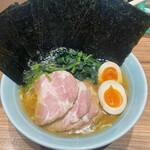 横浜ラーメン 渡来武 - 