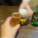 テジョンデ - 奥様と、韓国ビールのTERRAでカンパーイ♪
            ♪(*^^)o凵凵o(^^*)♪
            
            瓶ビールの温度管理がベスト！
            めちゃんこ冷えてます(((((｡*ω*｡))))ﾌﾞﾙｯ