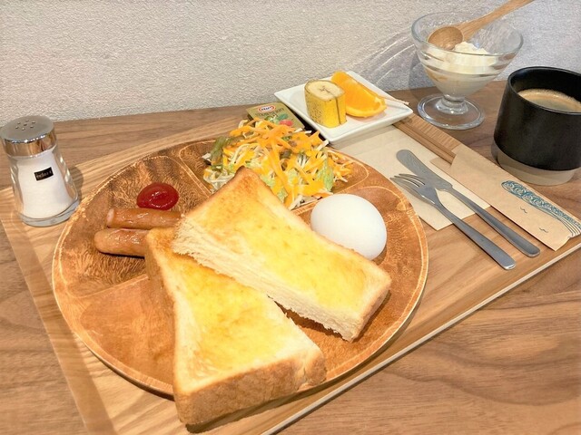 HAPPINESS CAFE photo 3