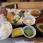 磯丸水産 - 