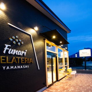 Funari GELATERIA_2
