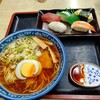 Yoshinosushi - ラーメン＆寿司（しょうゆラーメンで）