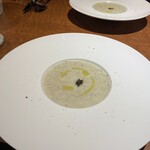 ワインキッチン コメット - じゃがいもと黒トリュフのポタージュ