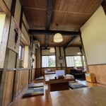 そば処 さんぺい - 落ち着いた店内