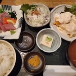 一里 - 料理写真:セットランチ(エビマヨと刺身)