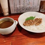 タマリンド - 国産豚の香草焼カレー