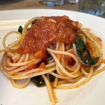 リトルネスト - モロヘイヤのアラビアータ