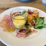 リトルネスト - サラダ仕立ての前菜