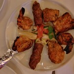 インディアンレストラン西麻布 by KENBOKKE - タンドリーチキン、シーカバブ、チキンティッカ、エビのグリルセット