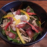 東京うどん 一将 - 焼ききのこのサラダうどん 