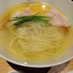 Japanese Ramen Noodle Lab Q - 塩ラーメン