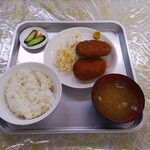 一休食堂 - 和牛メンチ・コロッケ定食