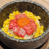 焼肉うしごろ 横浜店 - ★和牛とトウモロコシの石焼ガーリックライス　◎ 