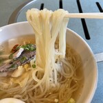 元祖 平壌冷麺屋 - 麺リフト