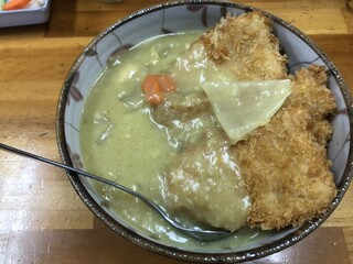 Katsudon Nakaya - 昭和カレー。かつ3切れ付き♪ 幸せの黄色いカレー風