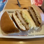 Komeda Kohi Ten - カツカリーパン　９７０円