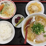 San Jiyu - ラーメン定食