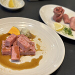 Seikouen - 網焼角切りステーキ定食のお肉