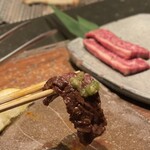 焼肉萬野 - ハラミにわさびあいますね