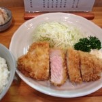 とんかつ 燕楽 - ロースカツ