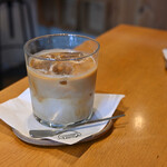 ウィークエンダーズコーヒー オール ライト - カフェラテ(COLD)@税込550円