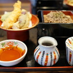 ayumino ハイカラ食堂 ご馳や - 天麩羅定食（¥950税込み）