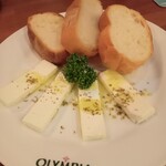 ギリシャ料理&バー OLYMPIA - フェタチーズ