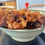 丸政そば - 山賊揚げ厚さ４cm位あり