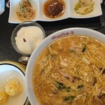 天府 - 酸辣湯麺
