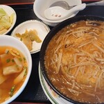 飲茶居酒屋 大福源 - ふかひれあんかけ炒飯