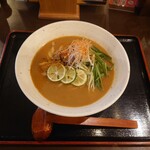 情熱うどん讃州 - 料理写真:冷やしカレーうどん＋大盛り