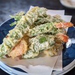 由屋 - 揚げたて天ぷら。