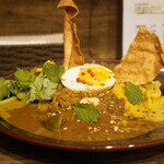 カレーショップ初恋 - ３種合いがけ　1,500円