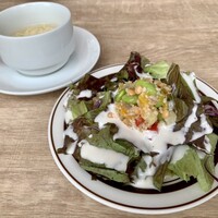 キッチン 大宮 MARK IS みなとみらい店 - サラダ　スープ