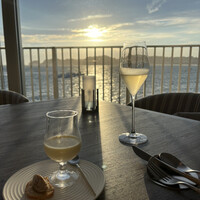 THE HARBOR TERRACE Restaurant - 