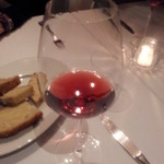 インカント - ２杯目の白は撮り忘れ、３杯目の赤です。ブータン（サルシッチャ？）に合わせて。。