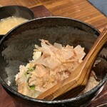 越後一会 十郎 - 十郎めし780円　野沢菜、納豆、鮭、明太子などが入ってる。