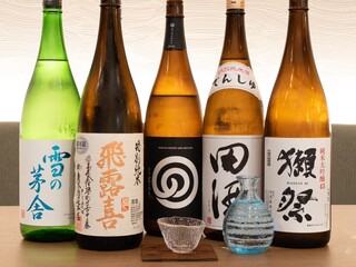 Kaisen Ryouri Kai To - 様々な日本酒を取り揃えております。