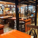 はるんち - 1階席の雰囲気