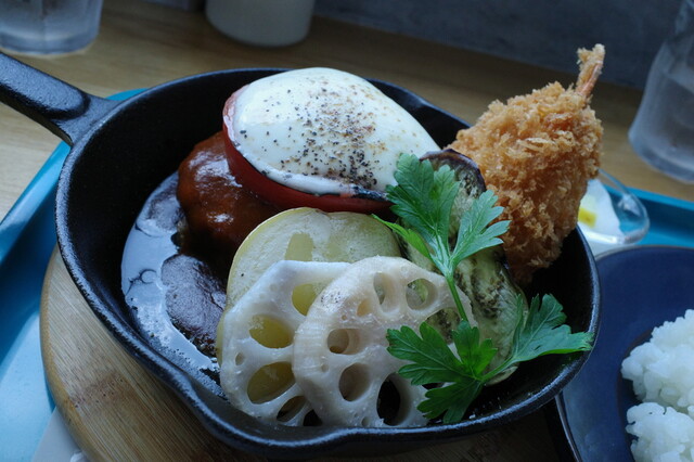 パルファムコーヒー（parfom coffee） - 安積永盛（カレー）の写真