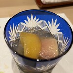 うを徳 - フルーツ盛合わせ 　山梨の桃(あかつき)とデラウエアのコンポート