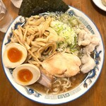 八ちゃんラーメン - 『煮干し中華そば(並)300ｇ』
            細切りメンマ増し 味玉入り 身入り